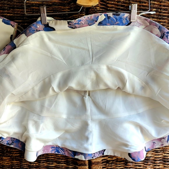 New! FINDERS KEEPERS 2-Piece Adorable Top & Skirt - Picture 13 of 13
